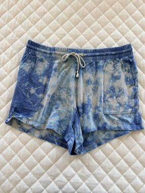 J.Crew Women's XL Shorts – Blue Tie Dye – Great Condition
